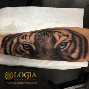 tatuaje-brazo-tigre-logia-barcelona-ridnel-02         